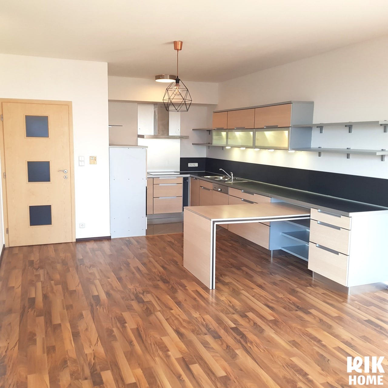 Pronájem bytu 2+kk 60 m², Praha - Libeň – foto 1